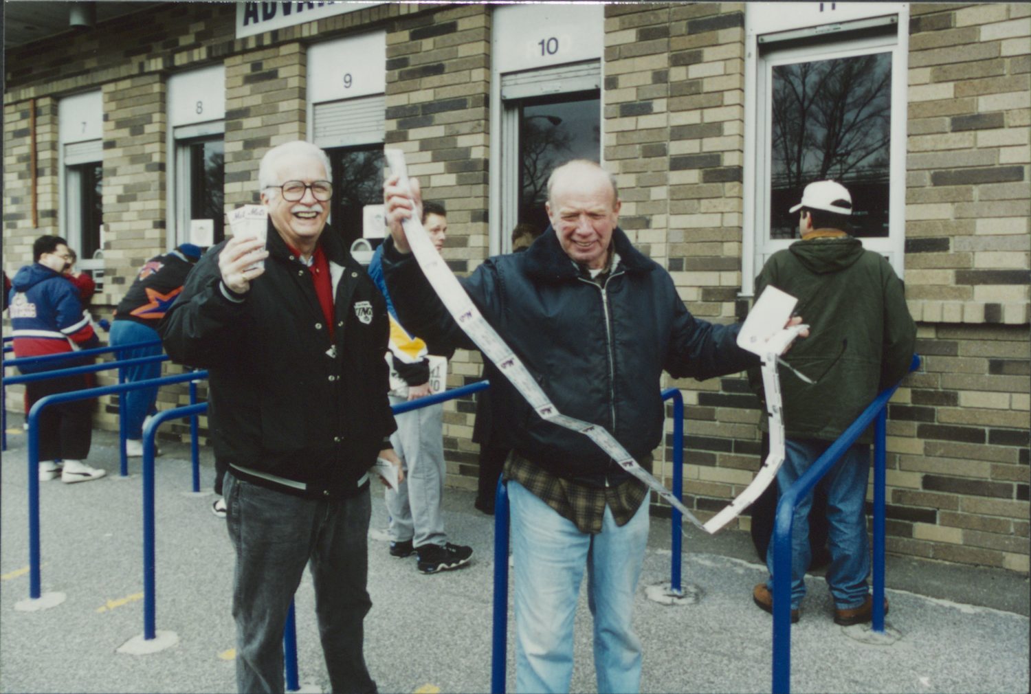 Mets Fans Get Advance Tickets for 1996 Season