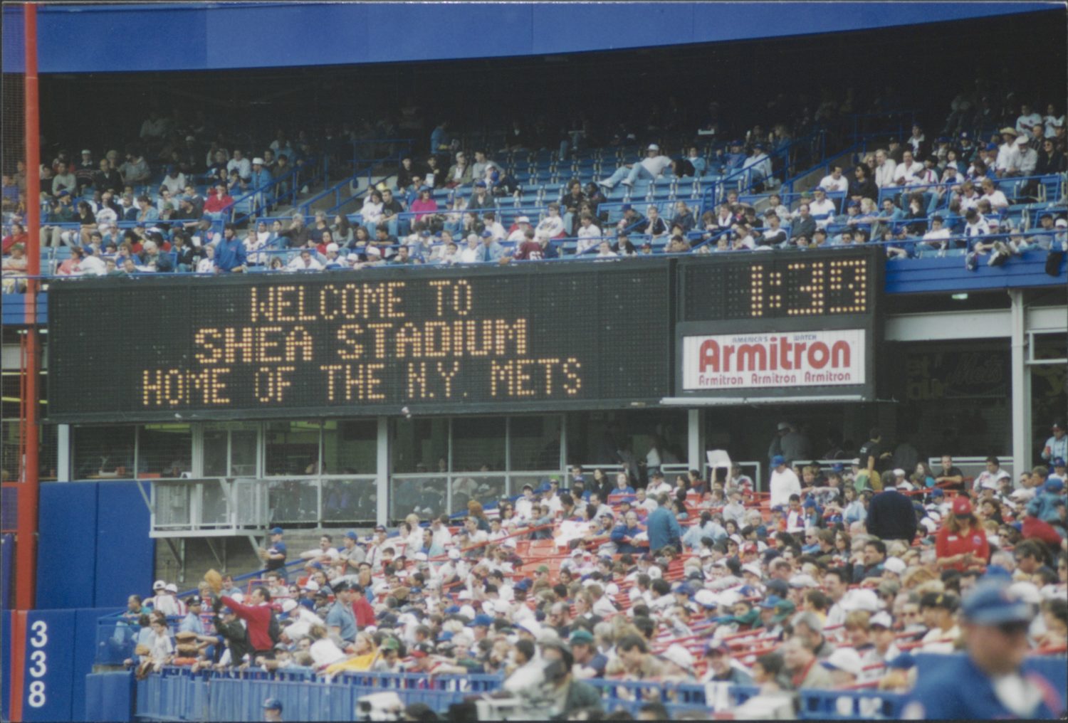 Shea Stadium Welcomes Mets Fans in 1997
