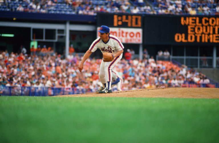 Tom Seaver Throws Pitch at Old-Timers Day