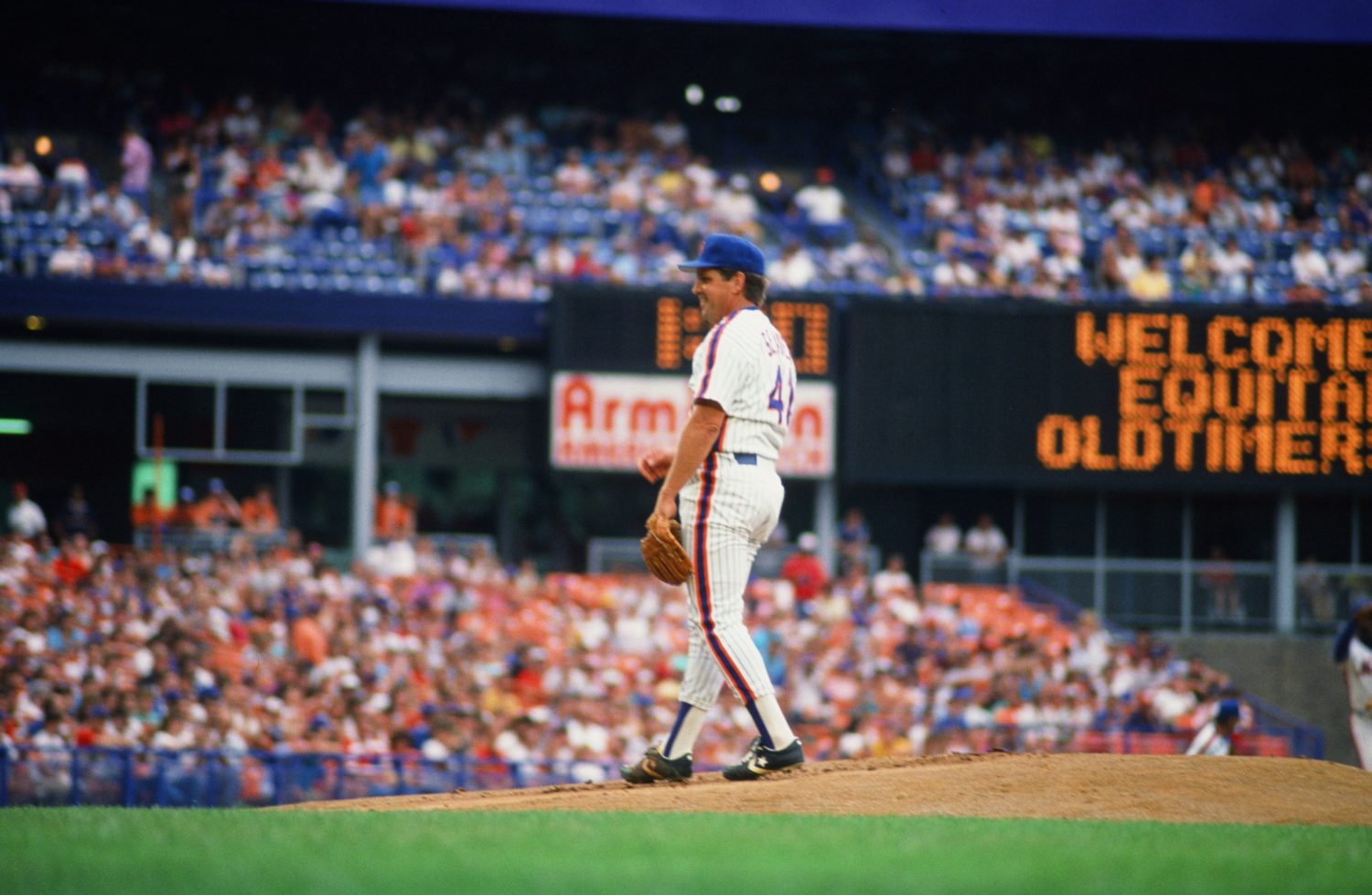 Tom Seaver Returns to Mound on Old-Timers Day