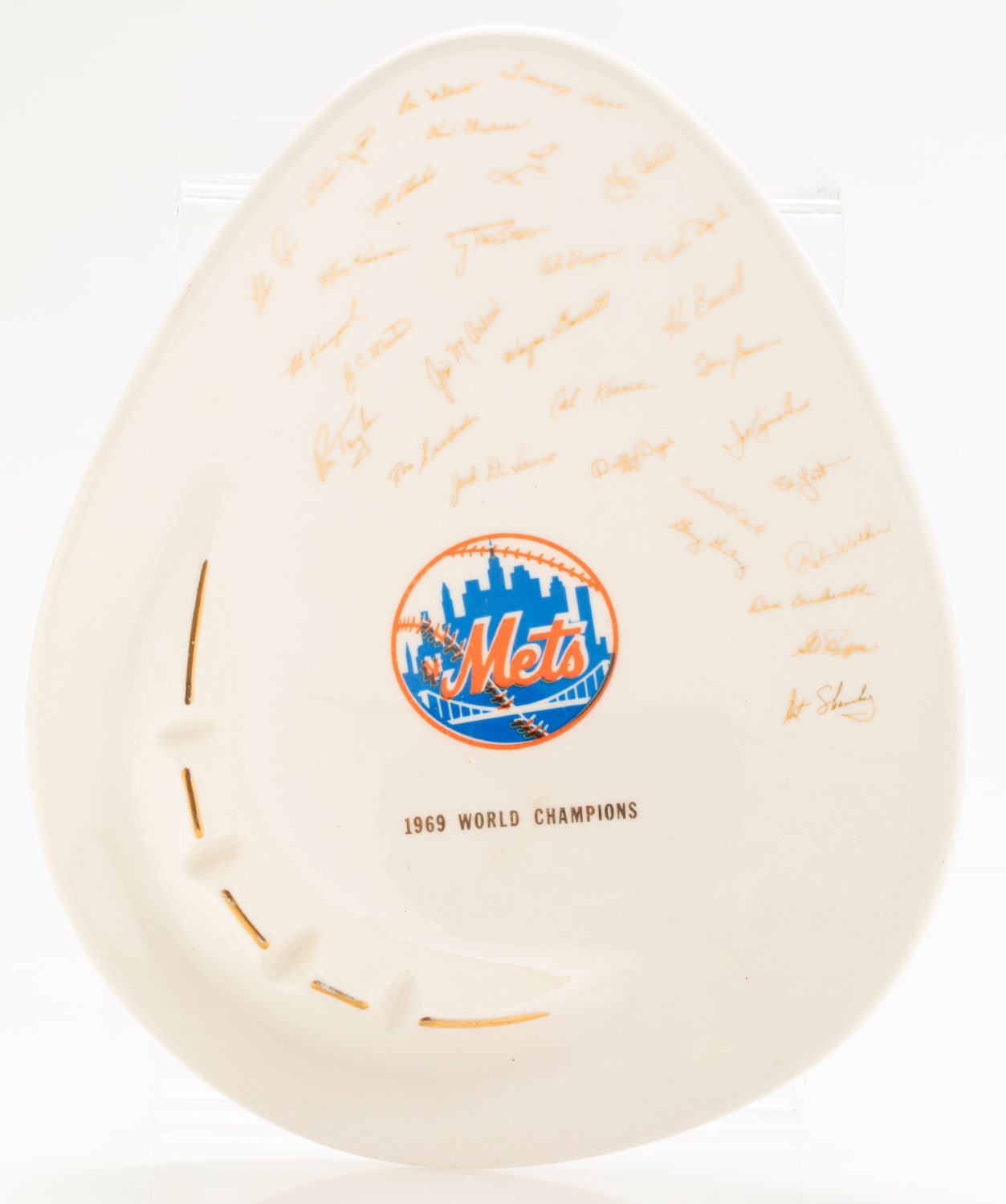 1969 World Series Ashtray Autographed by Team