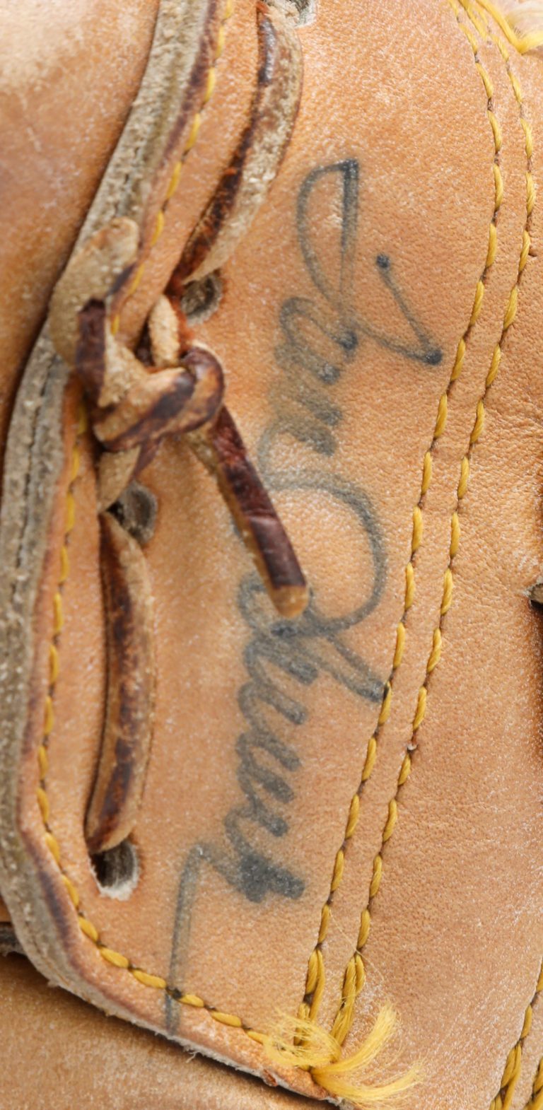 Tom Seaver Autographed Glove - Autograph Detail