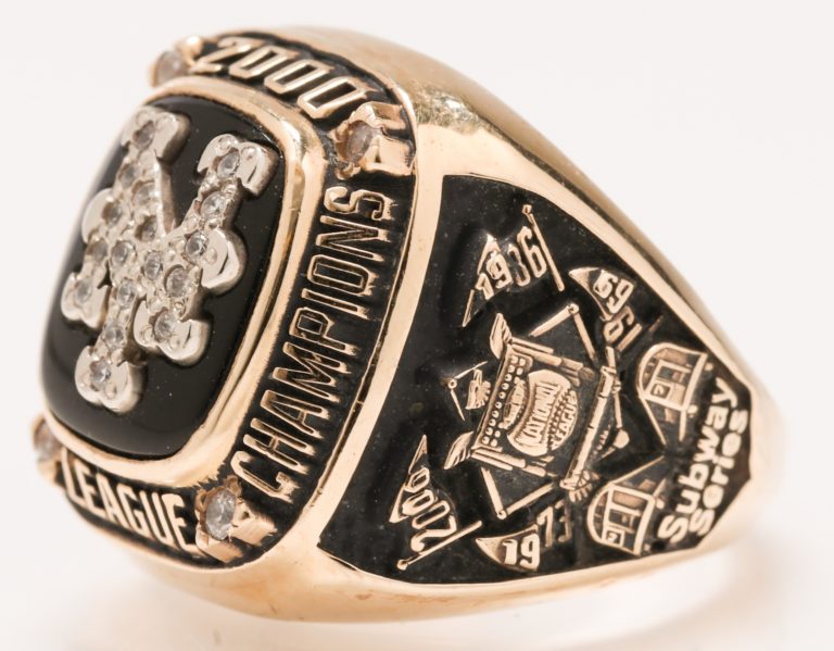 2000 NLCS Ring for Lorraine Hamilton