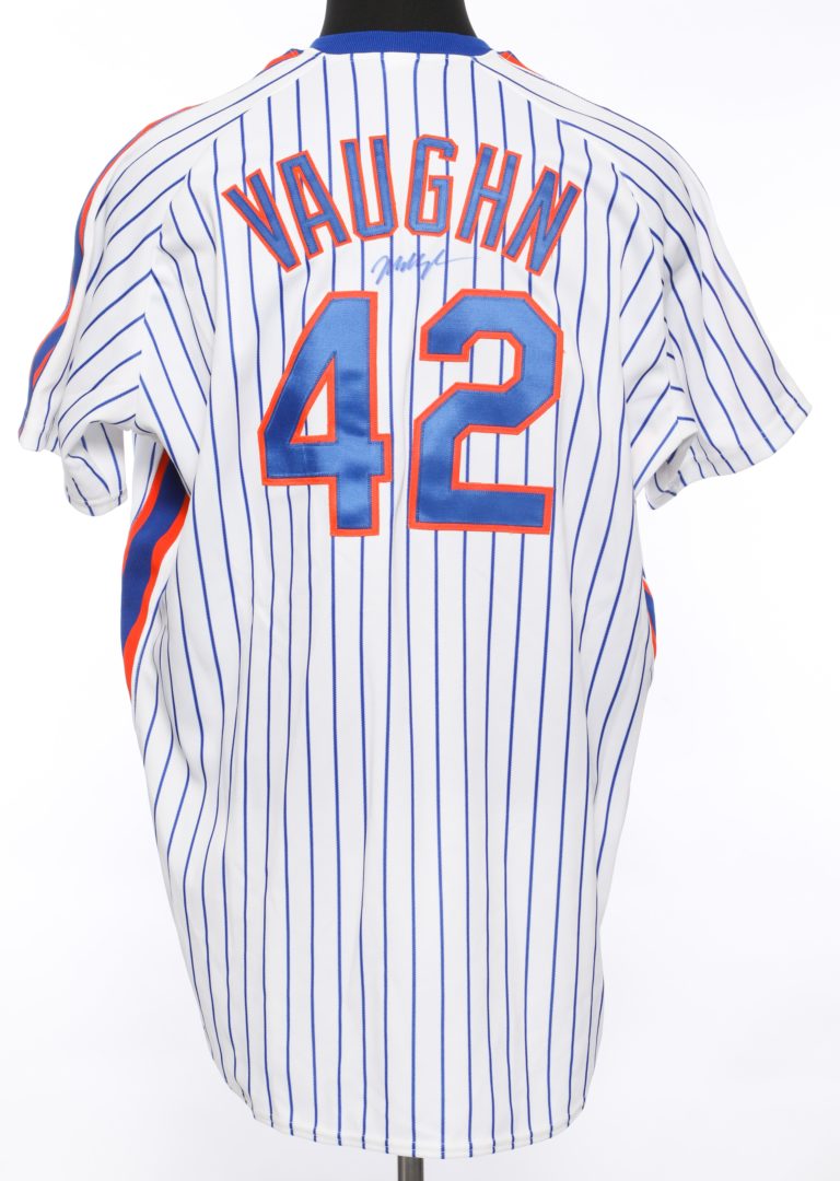Mo Vaugh Autographed Mets Jersey