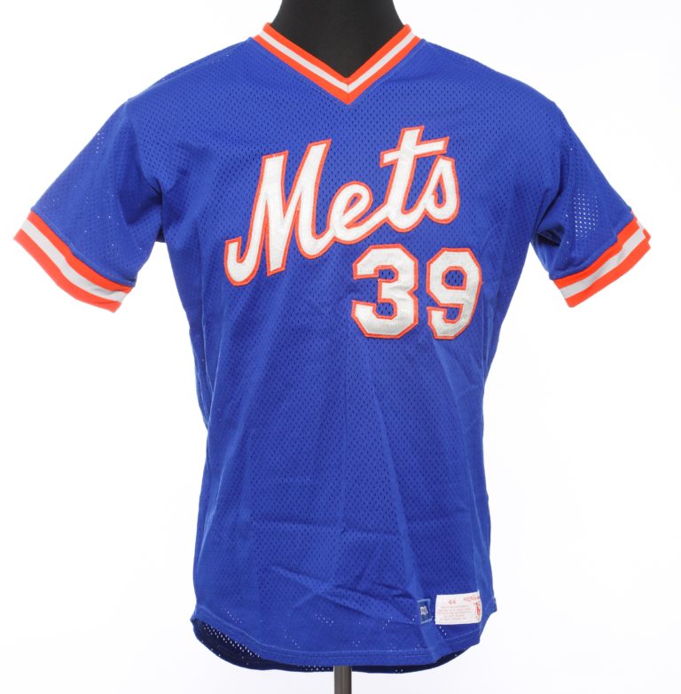 mets v neck jersey