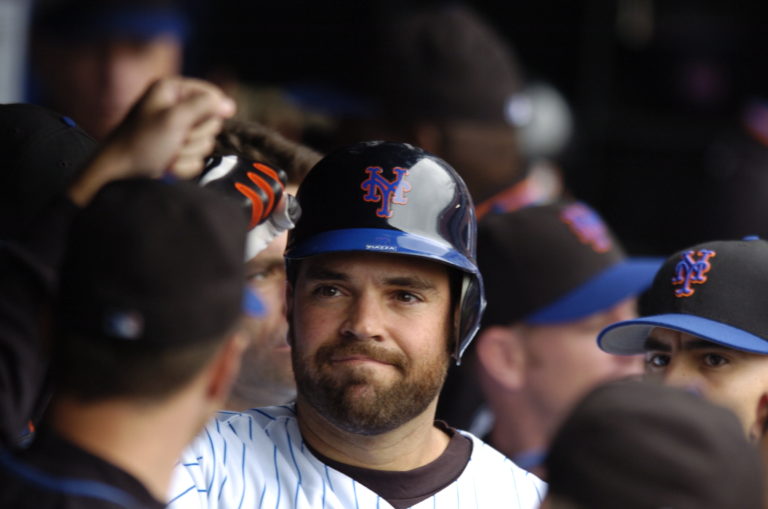 Mets Teammates Celebrate Piazza Home Run