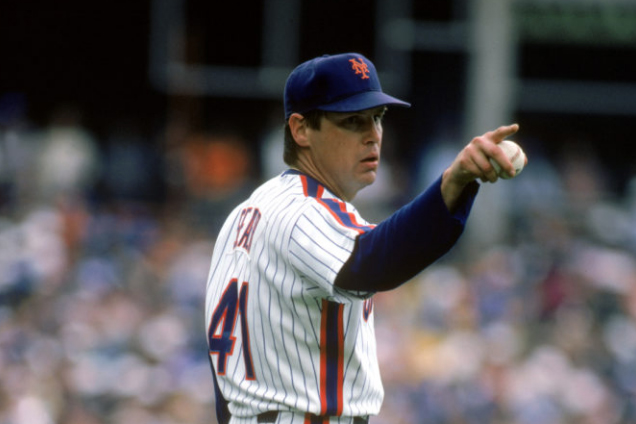 Tom Seaver Points to the Outfield Before Pitching