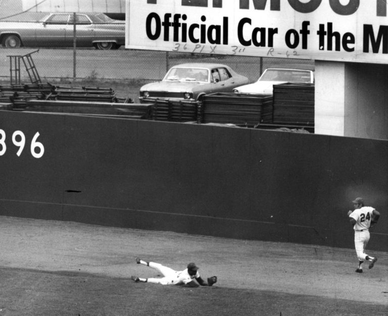 Agee's Amazing Catches in Game 3 of '69 World Series