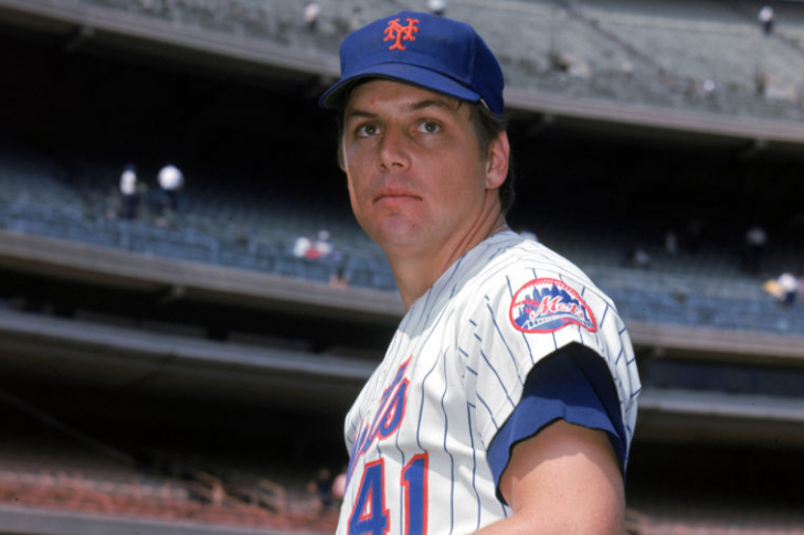 Photo of Tom Seaver in Pitching Stance