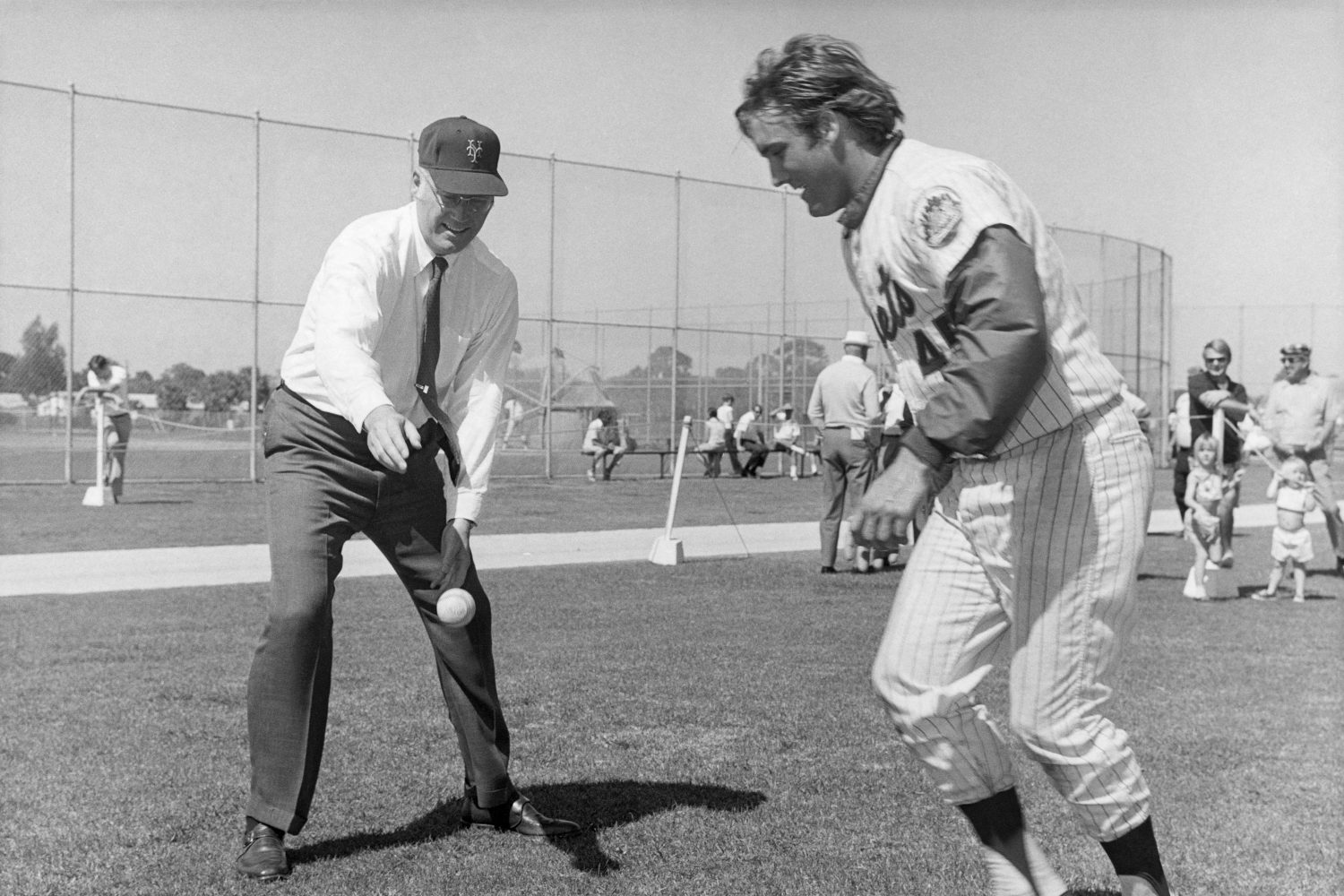 Bowie Kuhn Sets Up Practice Drill for McGraw