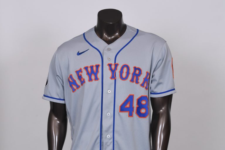 Jacob deGrom Jersey with Tom Seaver Patch