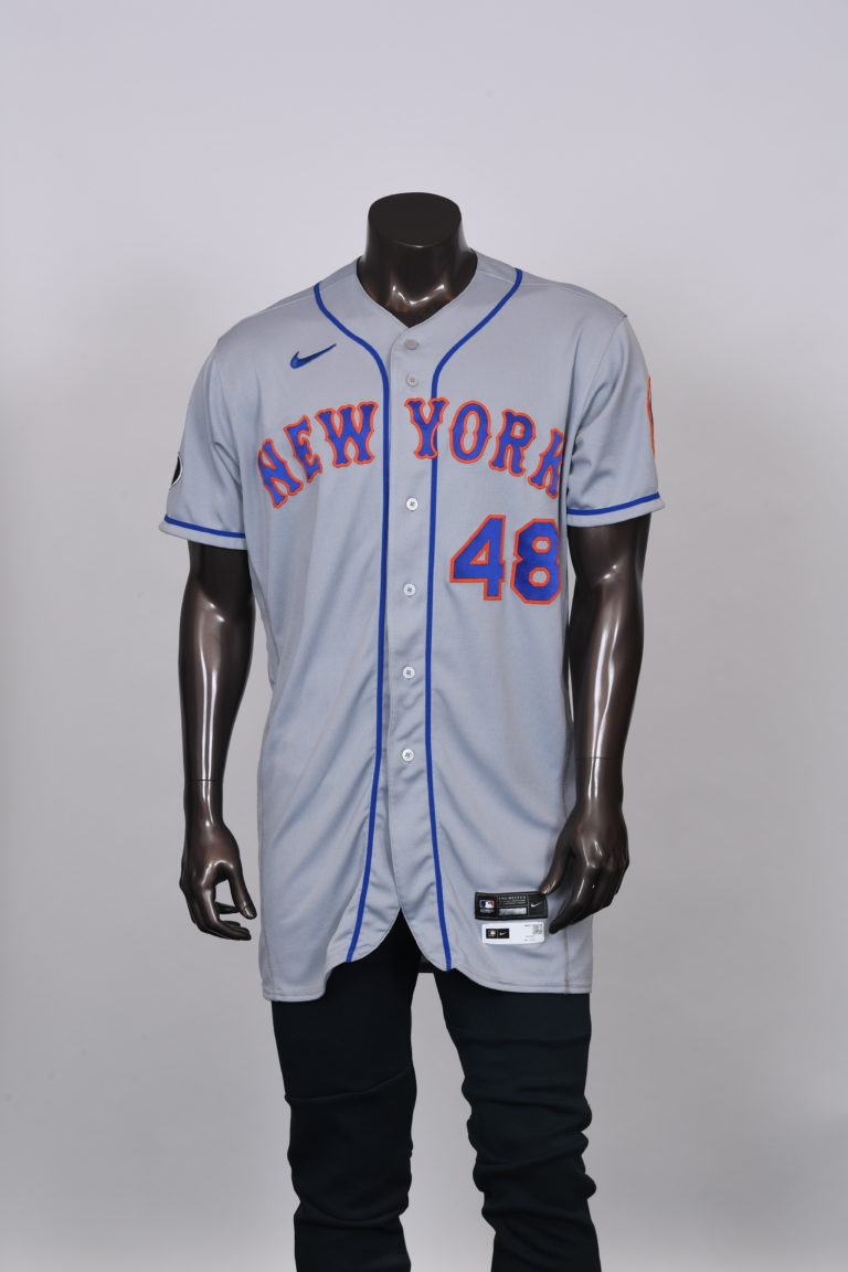 Jacob deGrom Jersey with Tom Seaver Patch