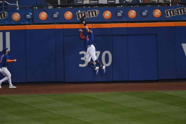 Brandon Nimmo Steals Kurt Suzuki Home Run