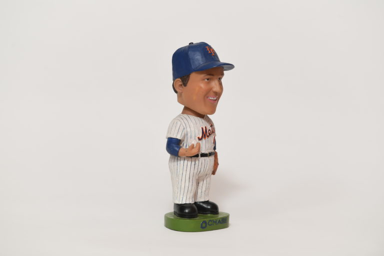 Right-side view of Tom Seaver bobblehead